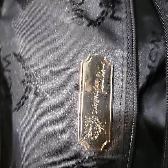 MCM EUC Vintage Drawstring Black Gold Hardware Leather Bucket Bag Crossbody - Picture 7 of 7